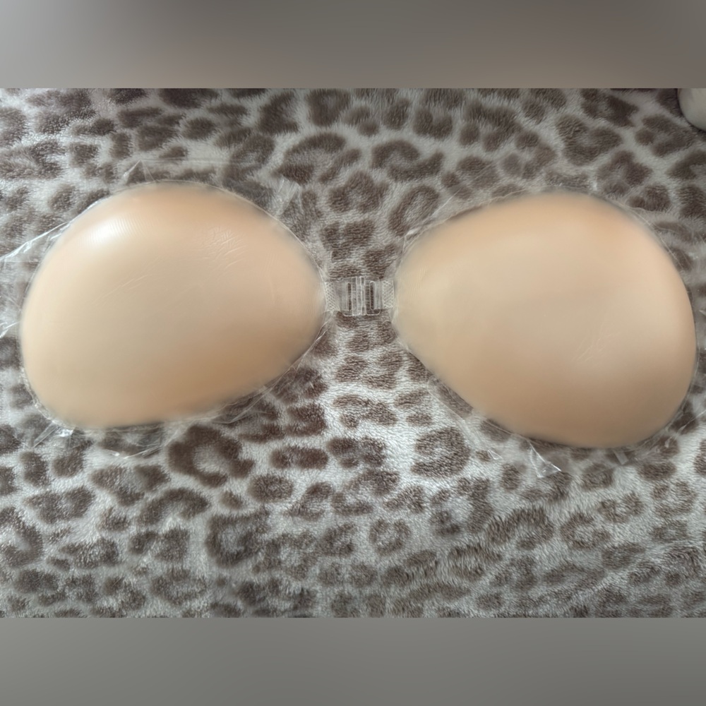 Kiss Nude Adhesive Bra Cups